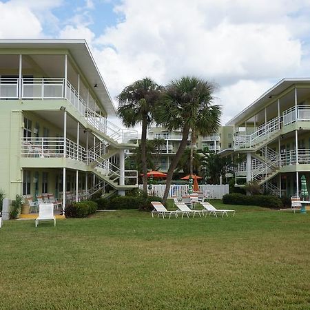 Tropic Terrace Of Treasure Island Hotel St. Pete Beach Exterior photo