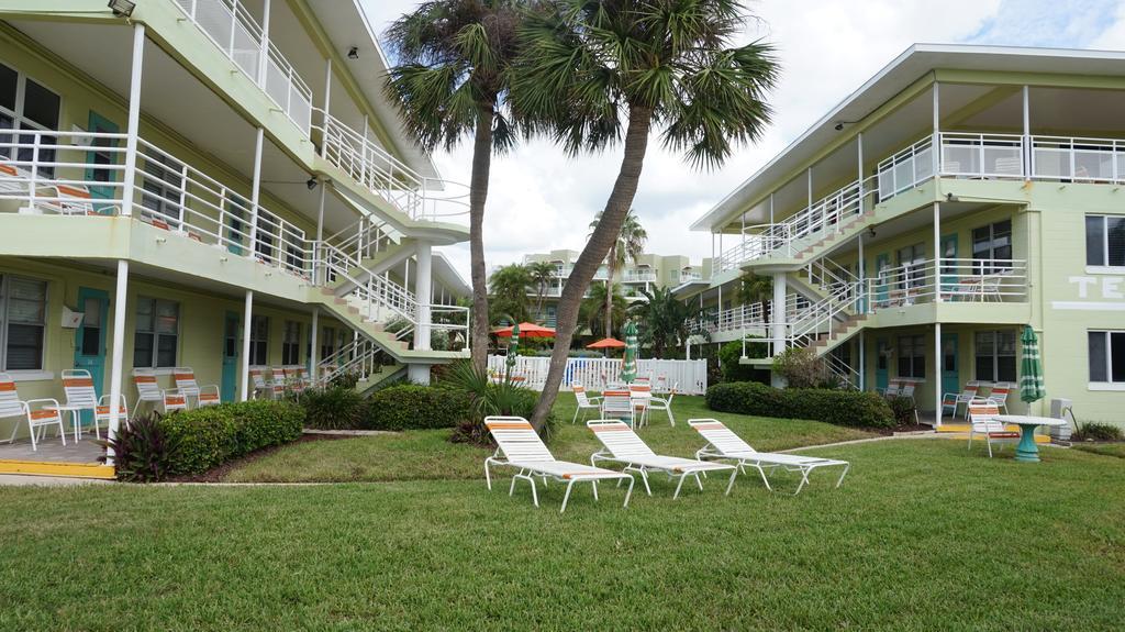 Tropic Terrace Of Treasure Island Hotel St. Pete Beach Exterior photo
