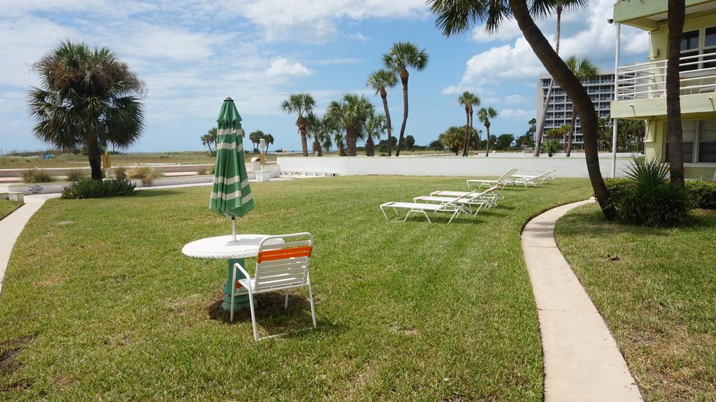Tropic Terrace Of Treasure Island Hotel St. Pete Beach Exterior photo