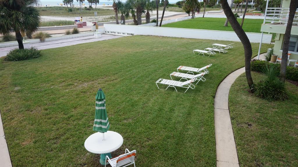 Tropic Terrace Of Treasure Island Hotel St. Pete Beach Exterior photo