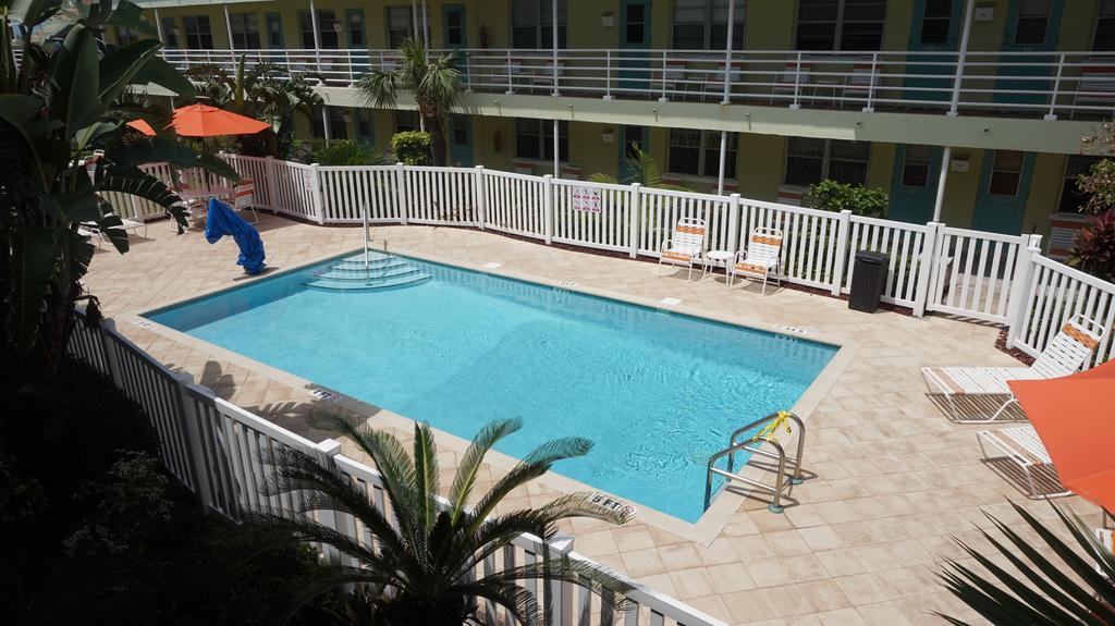 Tropic Terrace Of Treasure Island Hotel St. Pete Beach Exterior photo
