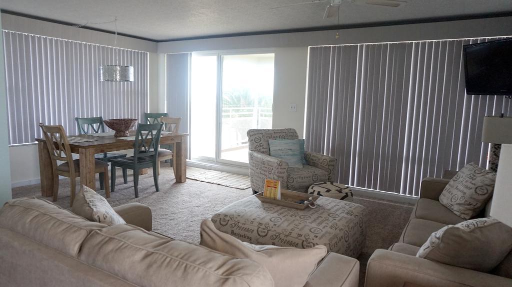 Tropic Terrace Of Treasure Island Hotel St. Pete Beach Room photo