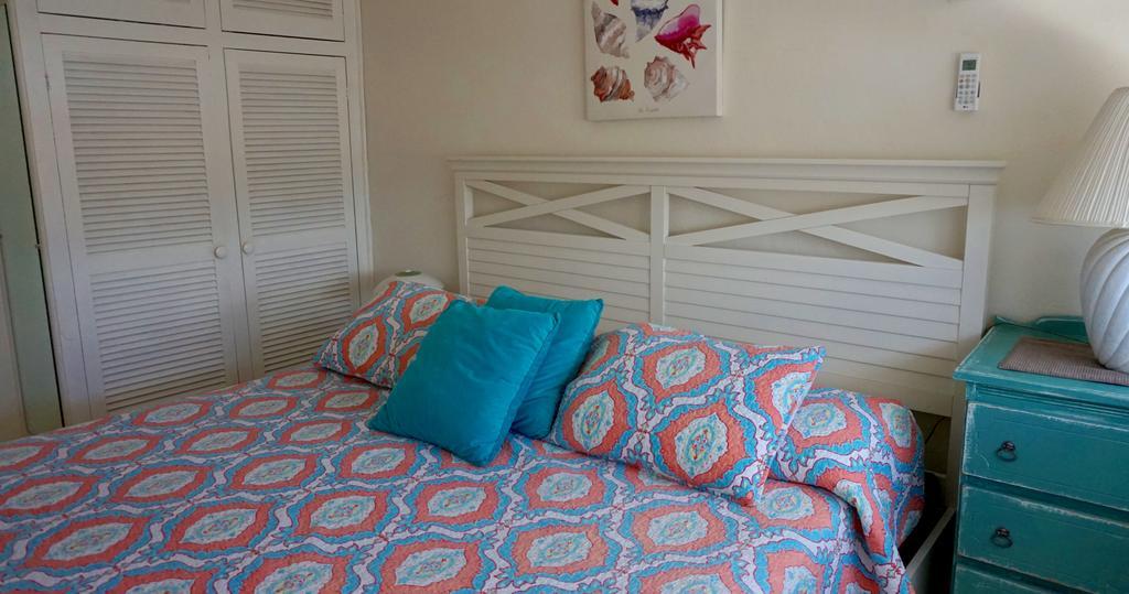 Tropic Terrace Of Treasure Island Hotel St. Pete Beach Room photo