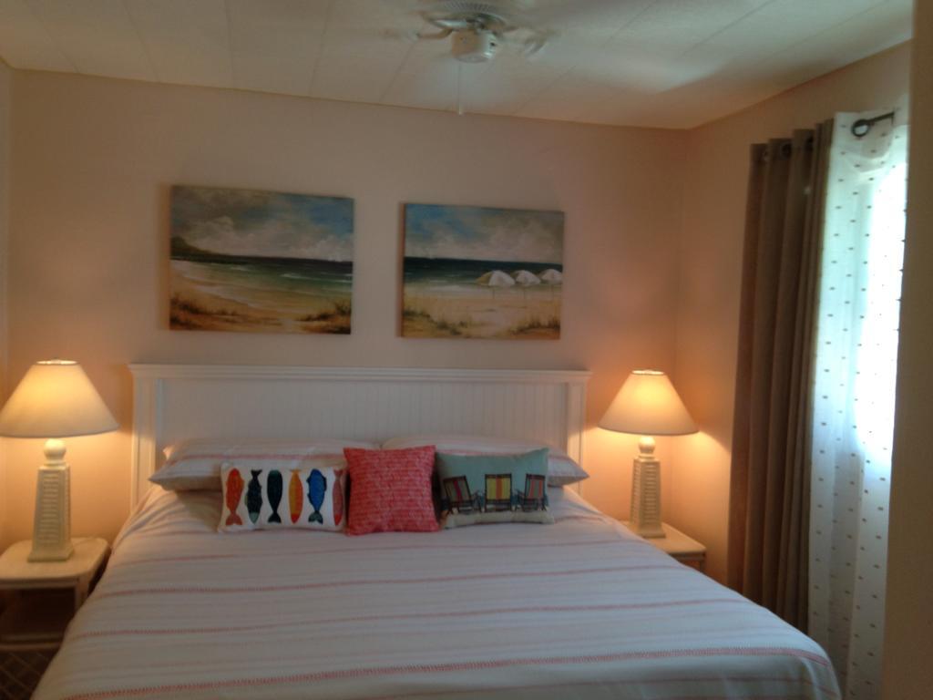 Tropic Terrace Of Treasure Island Hotel St. Pete Beach Room photo