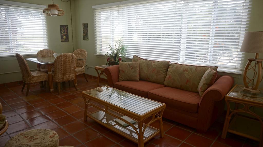 Tropic Terrace Of Treasure Island Hotel St. Pete Beach Room photo